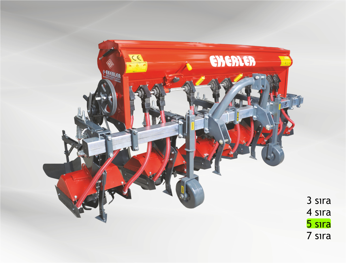 Ara çapa makinalarında sıra arası mesafesine göre çapa üniteleri genişletilip daraltılabilir. Ünitelerin kolayca kaydırılabilmesi için ana gövde profilinin köşe formu yere dik olarak konumlandırılmıştır. Ara çapa makinalarında adaptör ve üst sac sökülerek  tam ünite, yarım üniteye, yarım ünitede tam üniteye dönüştürülebilir. Bu sayede ikinci bir makineye ihtiyaç duymaksızın tek bir makine ile  bir çok ürünün çapalama işlemi yapılabilir. Ara çapa makinalarında kullanılan balatalı tip kavrama sistemi, kuyruk milinin devreye alınması sırasında traktörden gelen ani yüklenmelerin şanzımana zarar vermesini engeller. Bu sayede uzun ömürlü ve güvenli çalışma sağlanır.